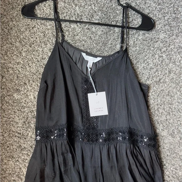 LC Lauren Conrad Black Lace Detail Camisole - Picture 2 of 4